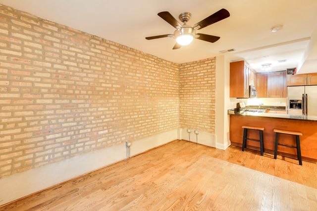 1549 W Sherwin Avenue 106, Chicago, IL 60626