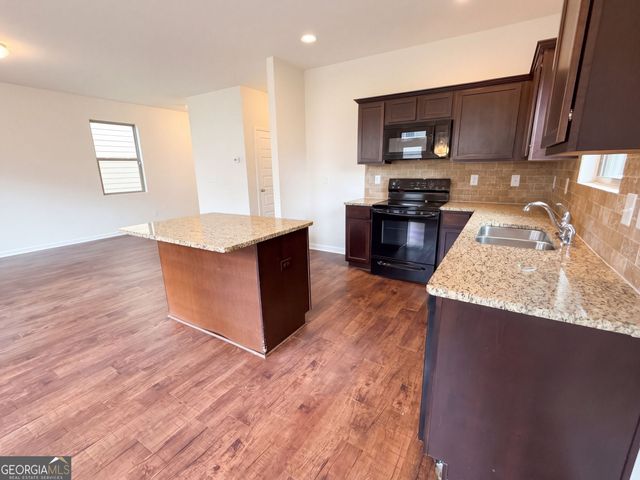 11828 Lovejoy Crossing Boulevard, Lovejoy, GA 30228