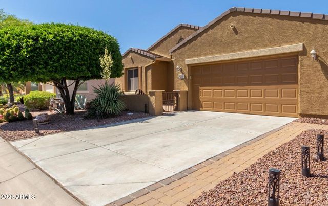 42826 W DARTER Drive, Maricopa, AZ 85138