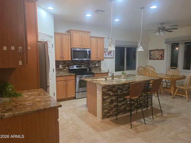 42826 W DARTER Drive, Maricopa, AZ 85138