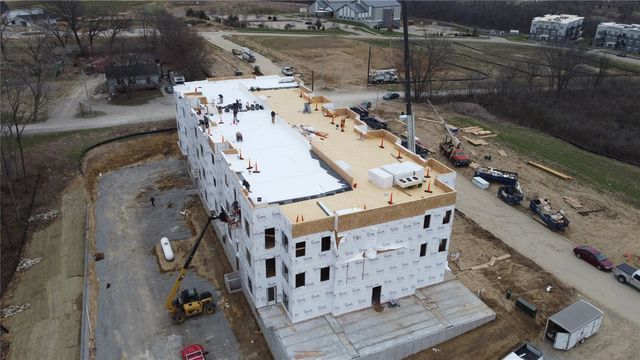 4428 Deer Creek Road 104, Iowa City, IA 52246