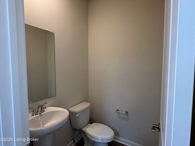 8307 Fairmount Rd, Louisville, KY 40291