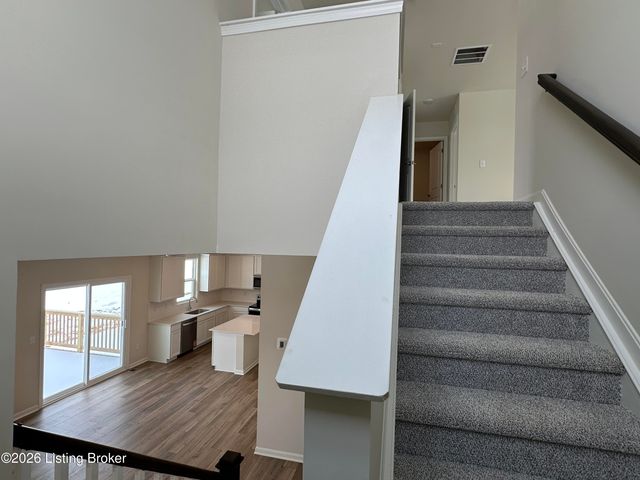 8307 Fairmount Rd, Louisville, KY 40291