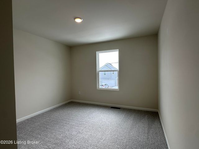 8307 Fairmount Rd, Louisville, KY 40291