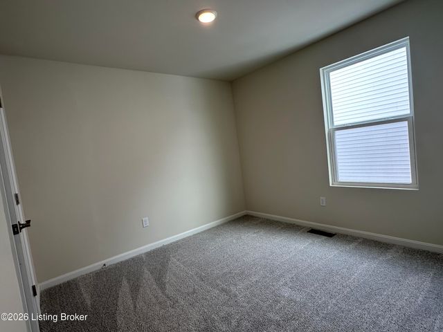 8307 Fairmount Rd, Louisville, KY 40291