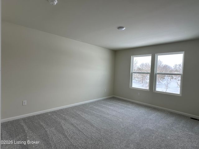 8307 Fairmount Rd, Louisville, KY 40291