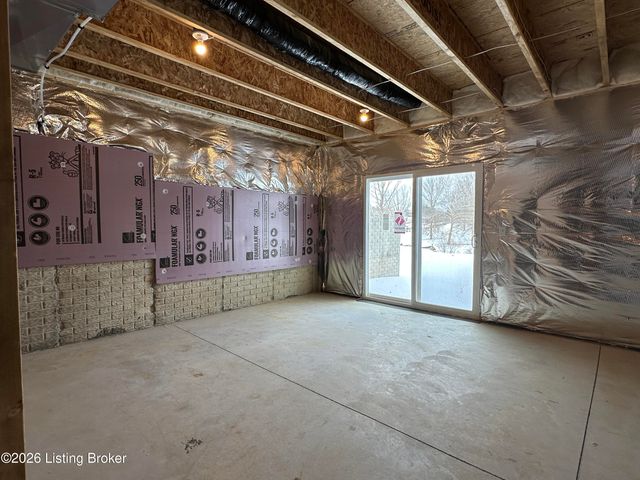 8307 Fairmount Rd, Louisville, KY 40291