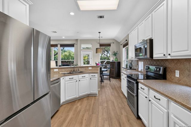 26446 Walden Oak, San Antonio, TX 78260
