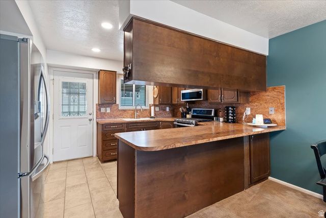 2607 N 100 W, Sunset, UT 84015
