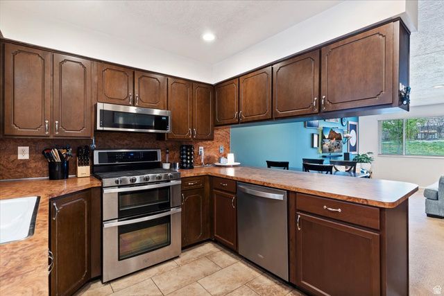 2607 N 100 W, Sunset, UT 84015