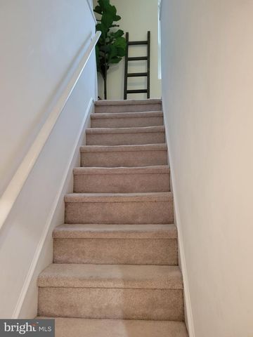 505 APPLE ST, Conshohocken, PA 19428