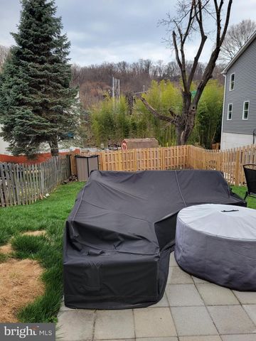 505 APPLE ST, Conshohocken, PA 19428