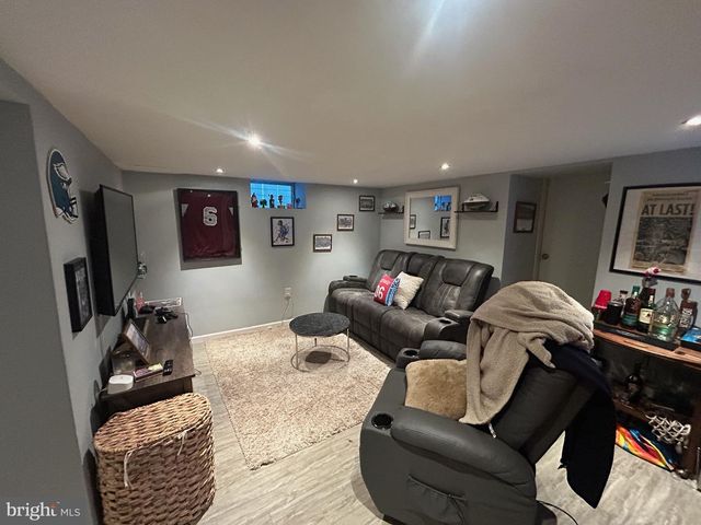 505 APPLE ST, Conshohocken, PA 19428