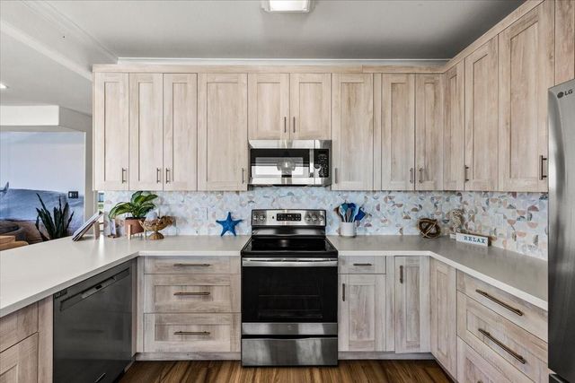 22805 Gulf Drive, Galveston, TX 77554