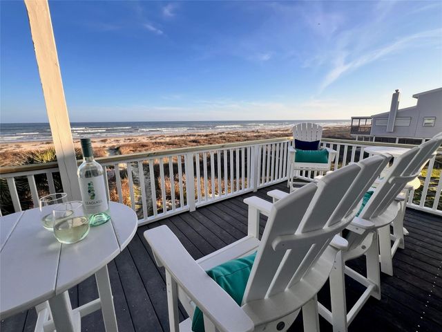 22805 Gulf Drive, Galveston, TX 77554