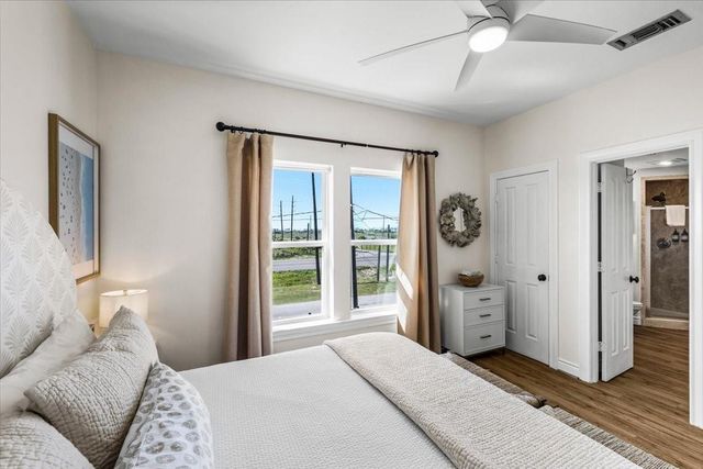 22805 Gulf Drive, Galveston, TX 77554
