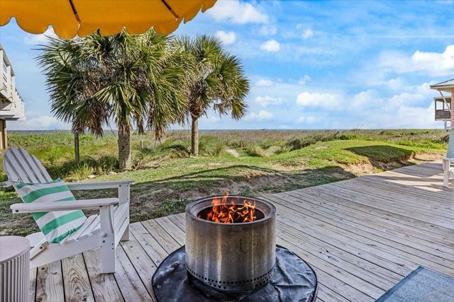 22805 Gulf Drive, Galveston, TX 77554