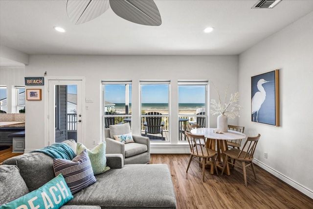 22805 Gulf Drive, Galveston, TX 77554