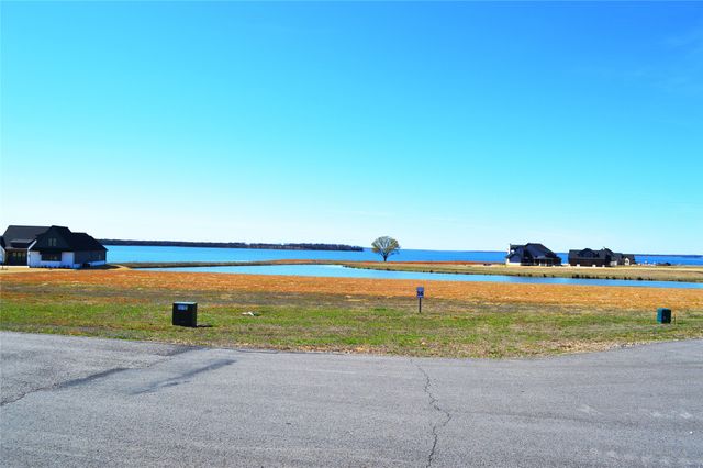 435 Sailview Court, Honey Grove, TX 75446