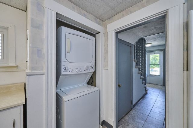 97 Sagamore St, Revere, MA 02151