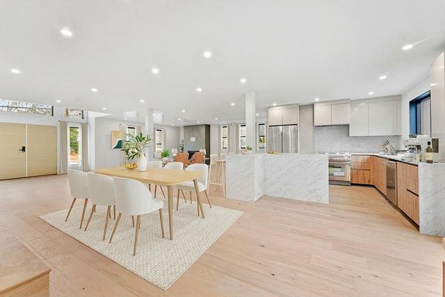 212 Central Ave, Needham, MA 02494