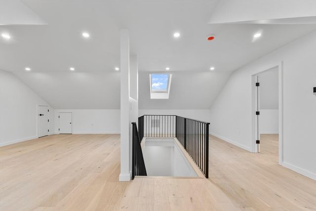 212 Central Ave, Needham, MA 02494