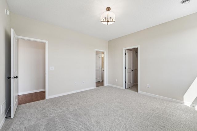 19182 Cloverleaf Way, Farmington, MN 55024