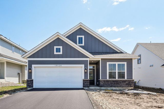 19182 Cloverleaf Way, Farmington, MN 55024