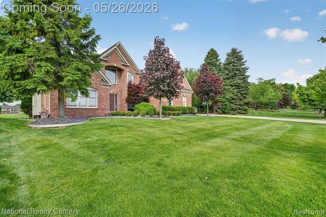 45907 Riviera Drive Drive, Northville, MI 48168