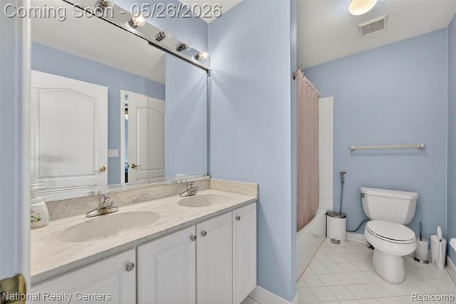 45907 Riviera Drive Drive, Northville, MI 48168