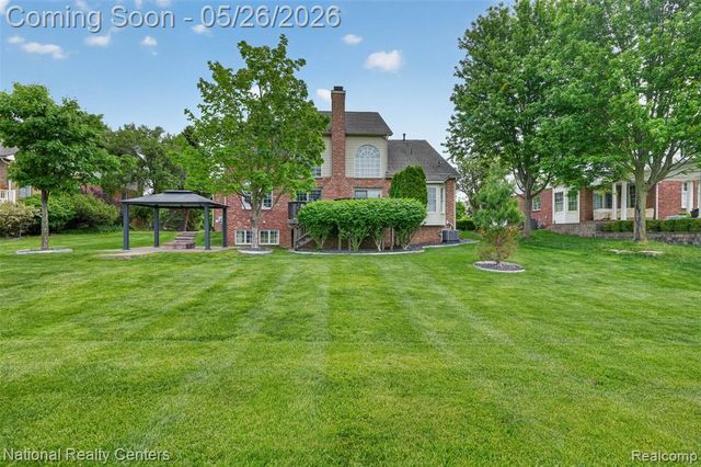 45907 Riviera Drive Drive, Northville, MI 48168