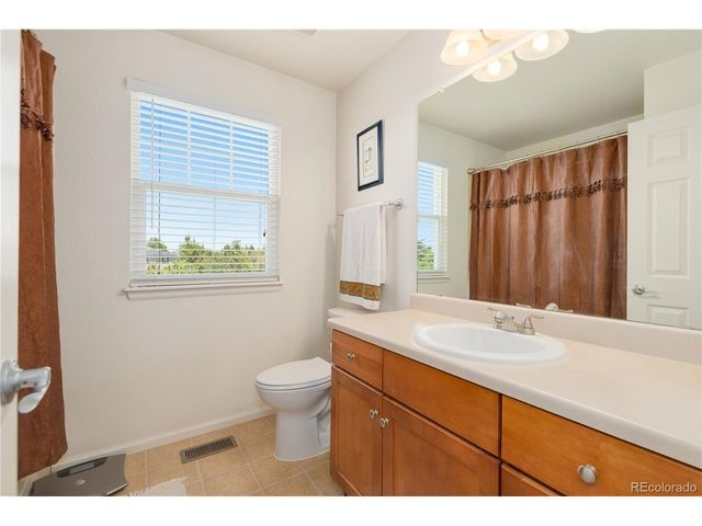 5205 S Haleyville Way, Aurora, CO 80016