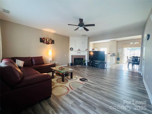 3203 Mannington Drive, Charlotte, NC 28270