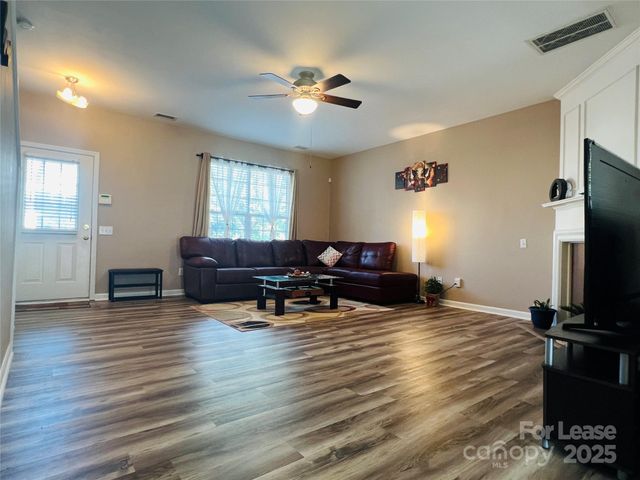 3203 Mannington Drive, Charlotte, NC 28270