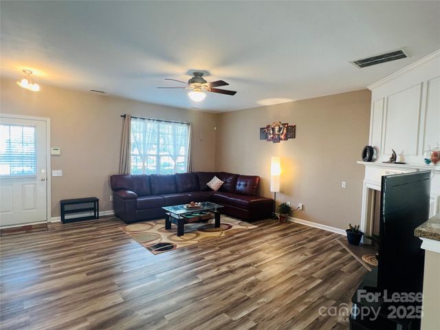 3203 Mannington Drive, Charlotte, NC 28270