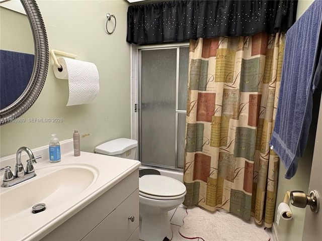 4541 NW 23rd St, Lauderhill, FL 33313