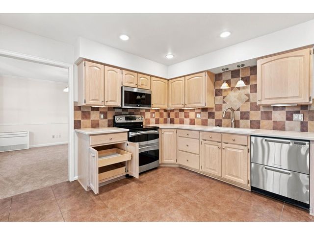 2121 18th St Rd, Greeley, CO 80631