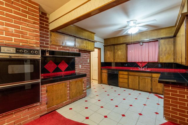 709 80th Street, Lubbock, TX 79404
