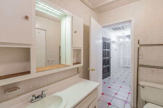 709 80th Street, Lubbock, TX 79404