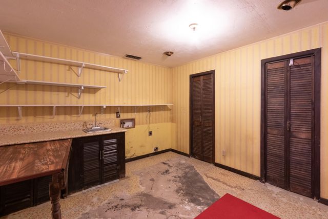 709 80th Street, Lubbock, TX 79404