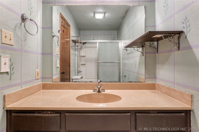 4208 W Vandalia Street, Broken Arrow, OK 74012