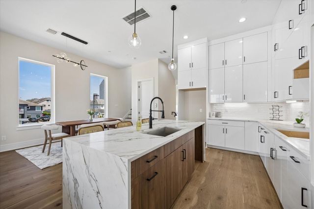 5821 Winsome Lane, Houston, TX 77057