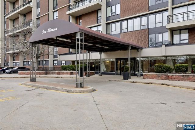 2 Horizon Road 1428, Fort Lee, NJ 07024