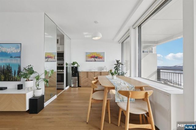 2 Horizon Road 1428, Fort Lee, NJ 07024