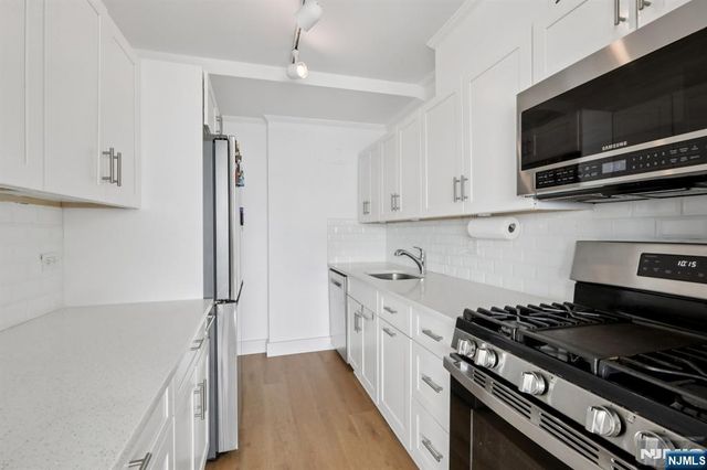 2 Horizon Road 1428, Fort Lee, NJ 07024