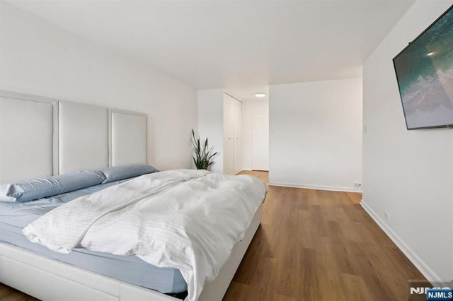 2 Horizon Road 1428, Fort Lee, NJ 07024