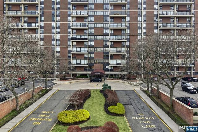 2 Horizon Road 1428, Fort Lee, NJ 07024