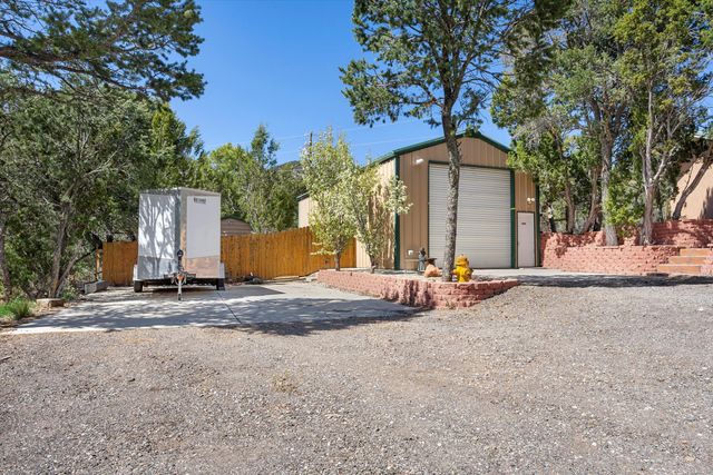 11 Eagle Trail, Tijeras, NM 87059