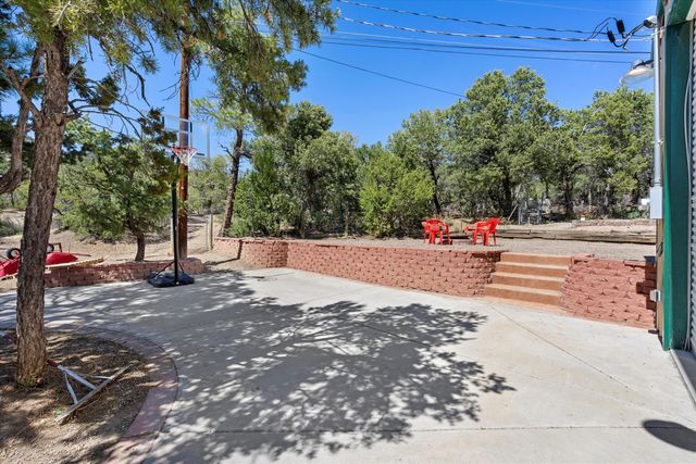 11 Eagle Trail, Tijeras, NM 87059