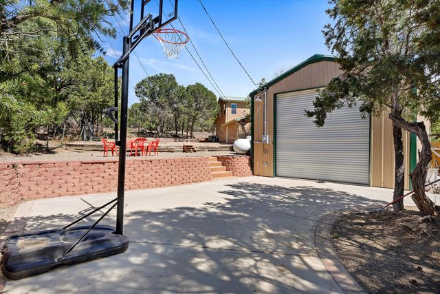 11 Eagle Trail, Tijeras, NM 87059